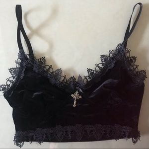 🌟Host Pick🌟Women’s faux Velvet  with Lace Trim Bralette